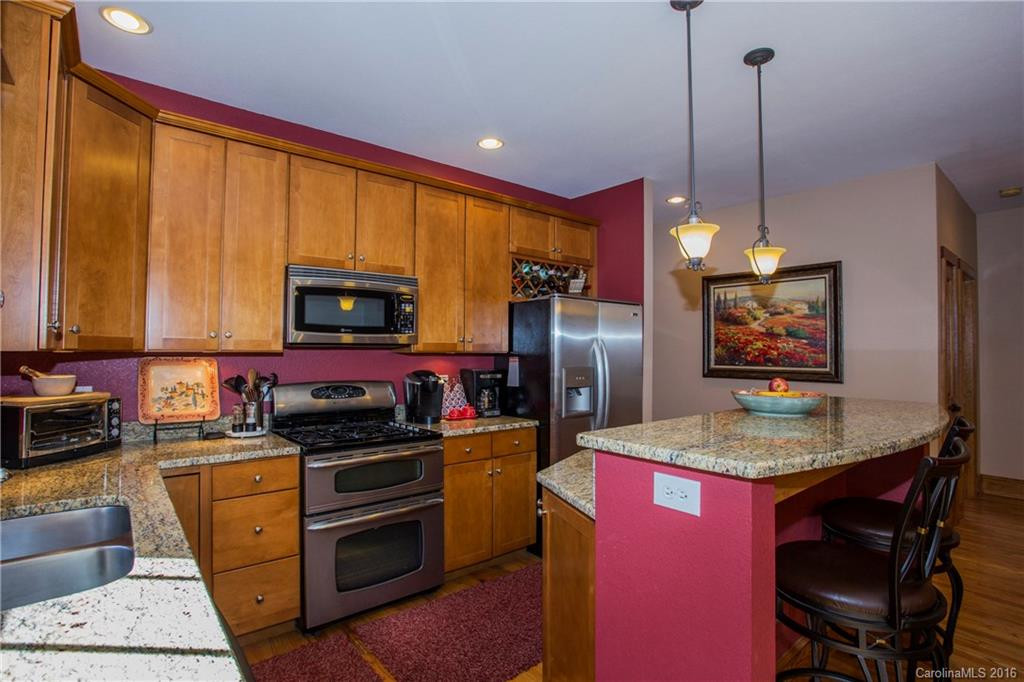 19 Lake Avenue - Photo 8