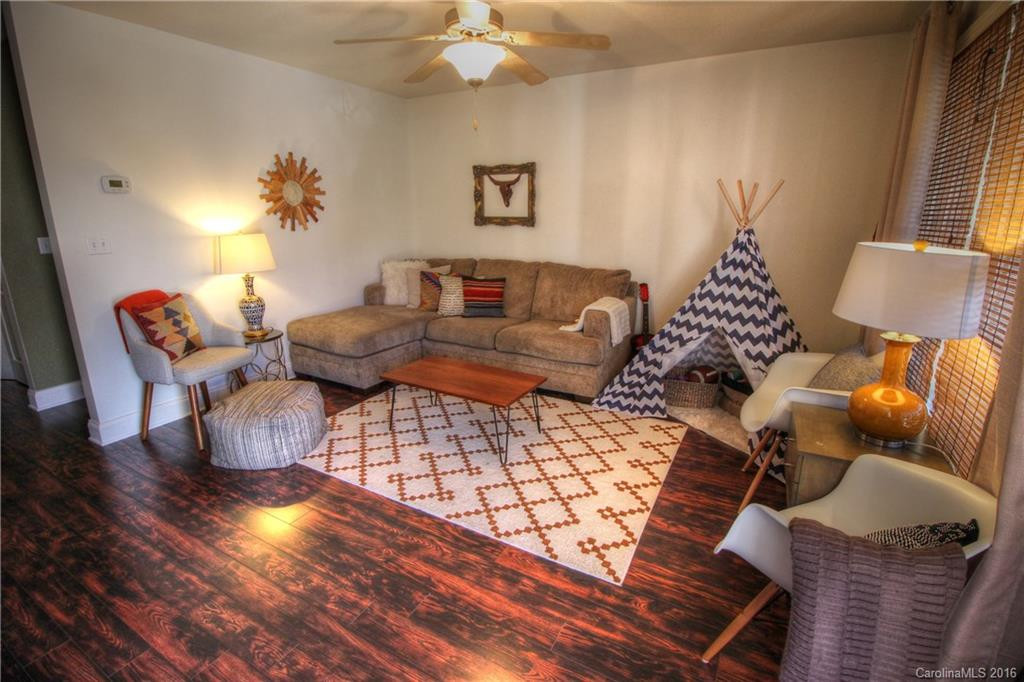 21 English Ivy Road #Lot 10 - Photo 2