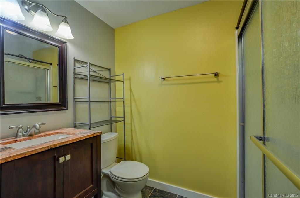 9 English Place - Photo 12