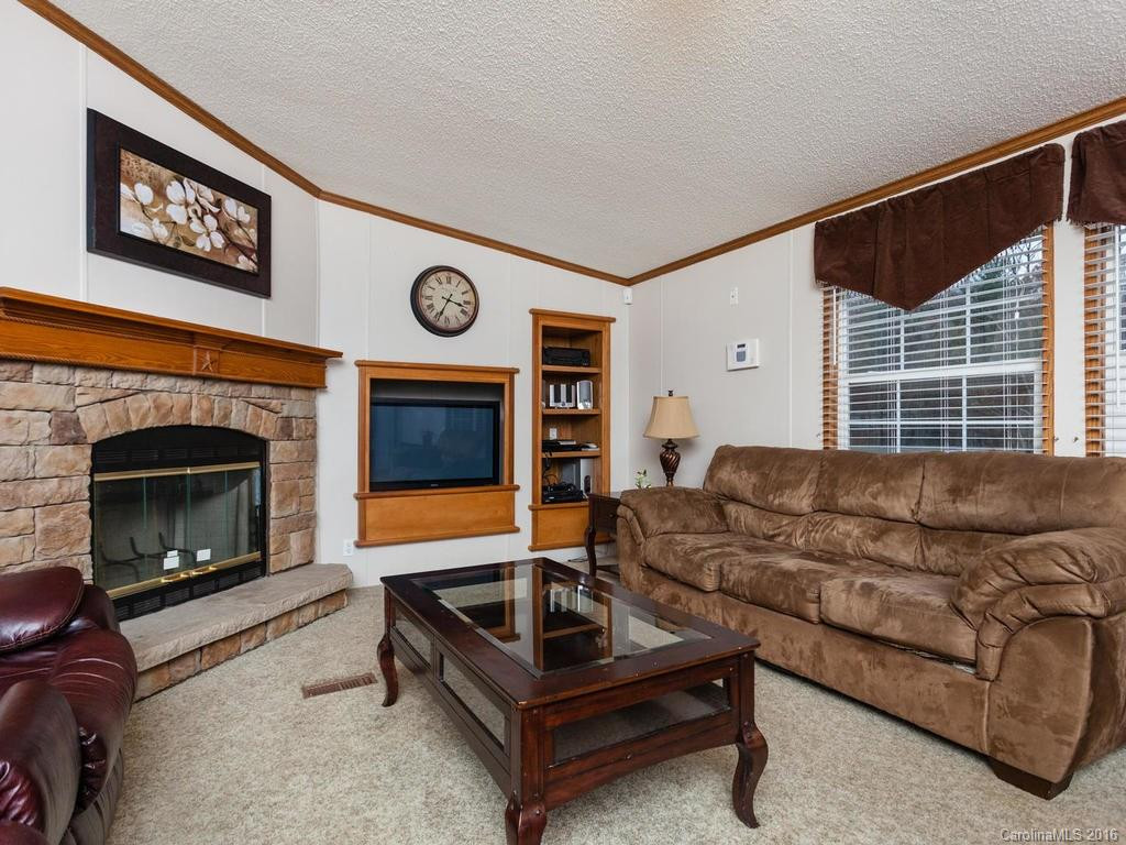18 Evelyn Acres Drive - Photo 5