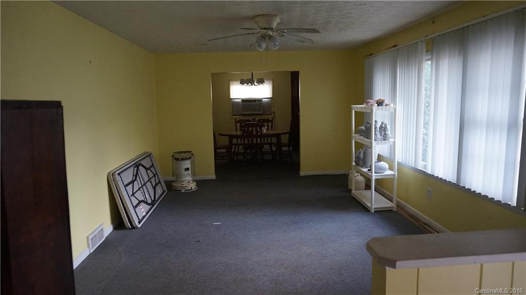 5 Crestwood Lane - Photo 4