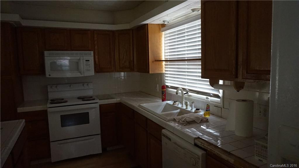 5 Crestwood Lane - Photo 6