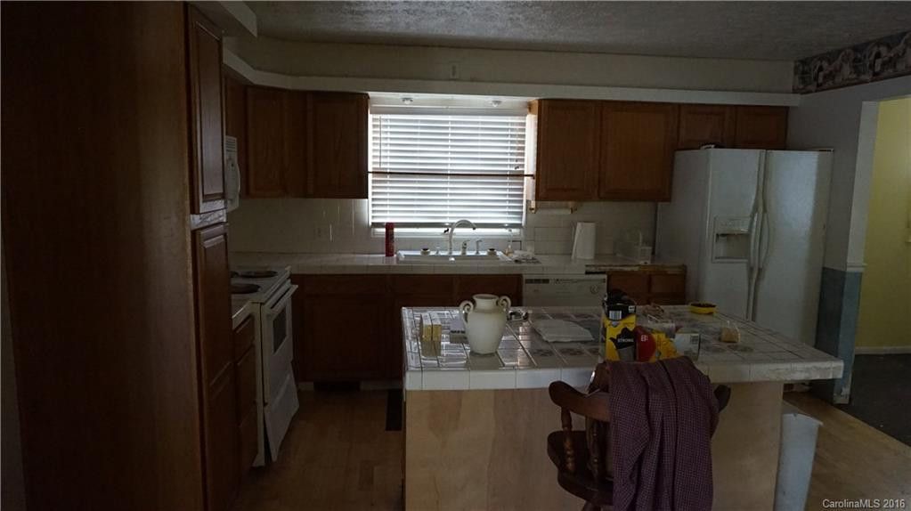 5 Crestwood Lane - Photo 7
