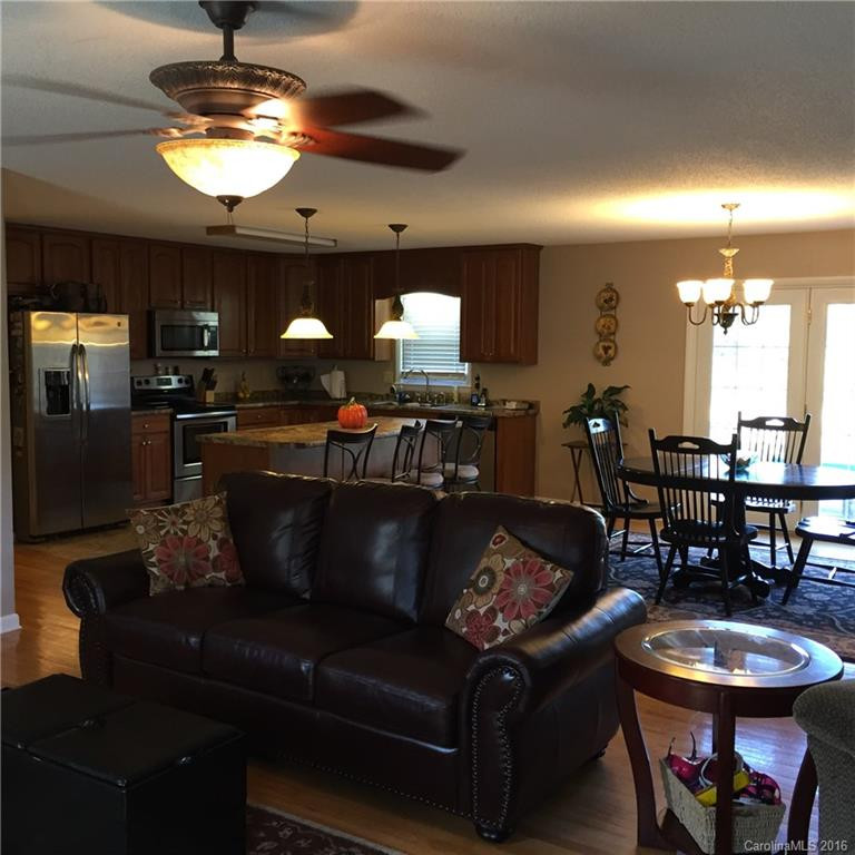 406 Toney Road - Photo 4