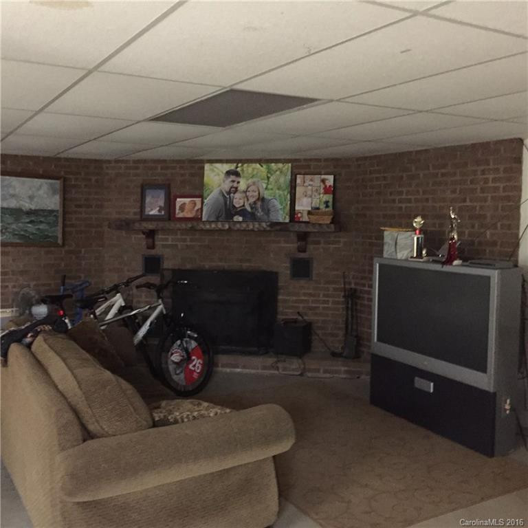406 Toney Road - Photo 6