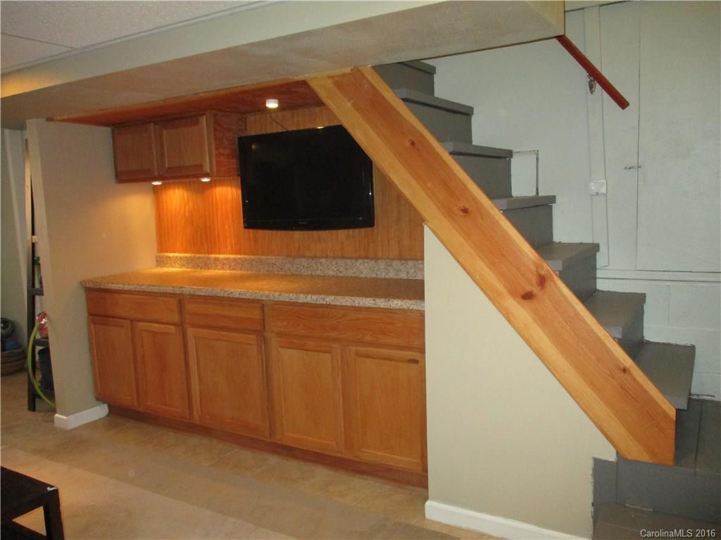 1733 Clairmont Drive - Photo 12