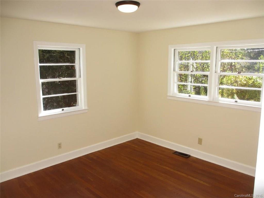 833 Whitted Street - Photo 11