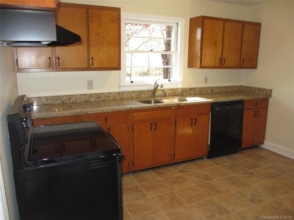 833 Whitted Street - Photo 4