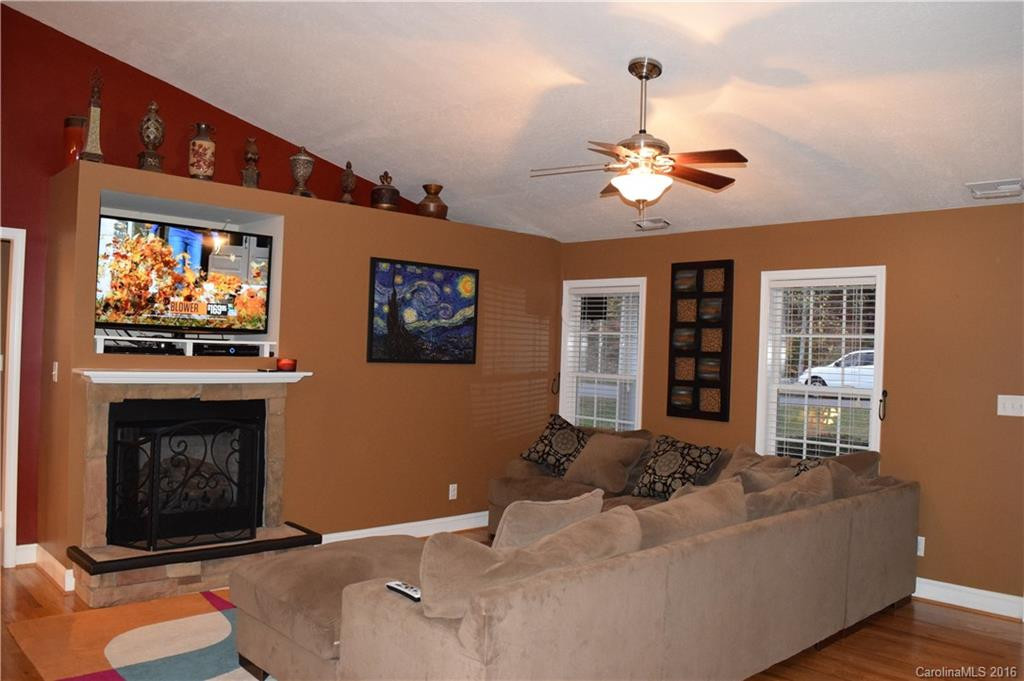 4067 Caitlins Way - Photo 6