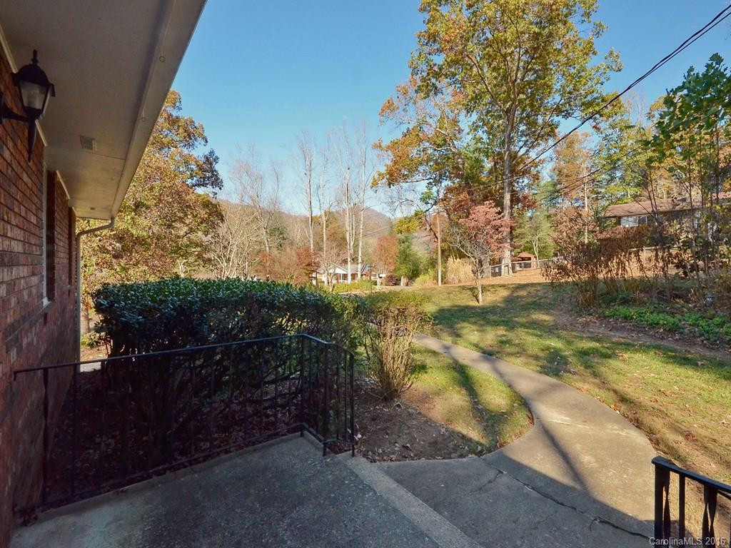 49 Alpine Way - Photo 2