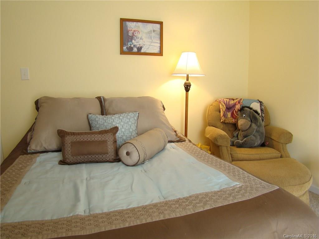 485 Mountain Lookout Drive - Photo 15