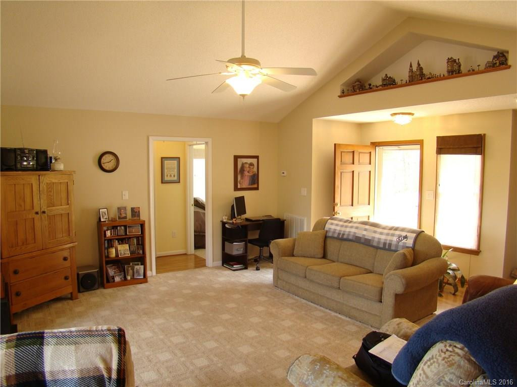 485 Mountain Lookout Drive - Photo 19