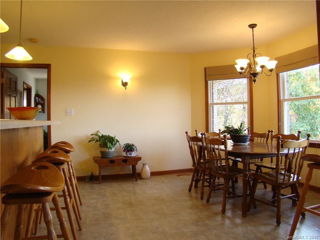 485 Mountain Lookout Drive - Photo 7