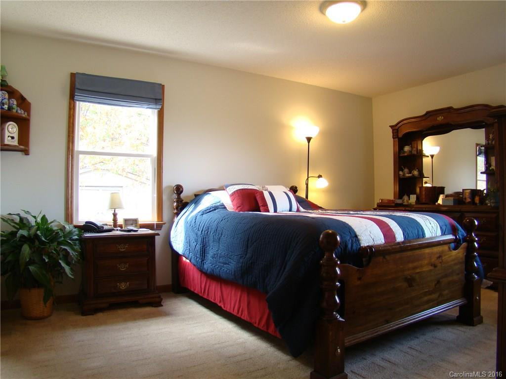 485 Mountain Lookout Drive - Photo 8