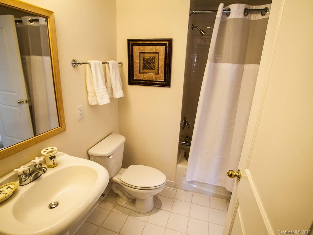 8 Village Lane #301 - Photo 13