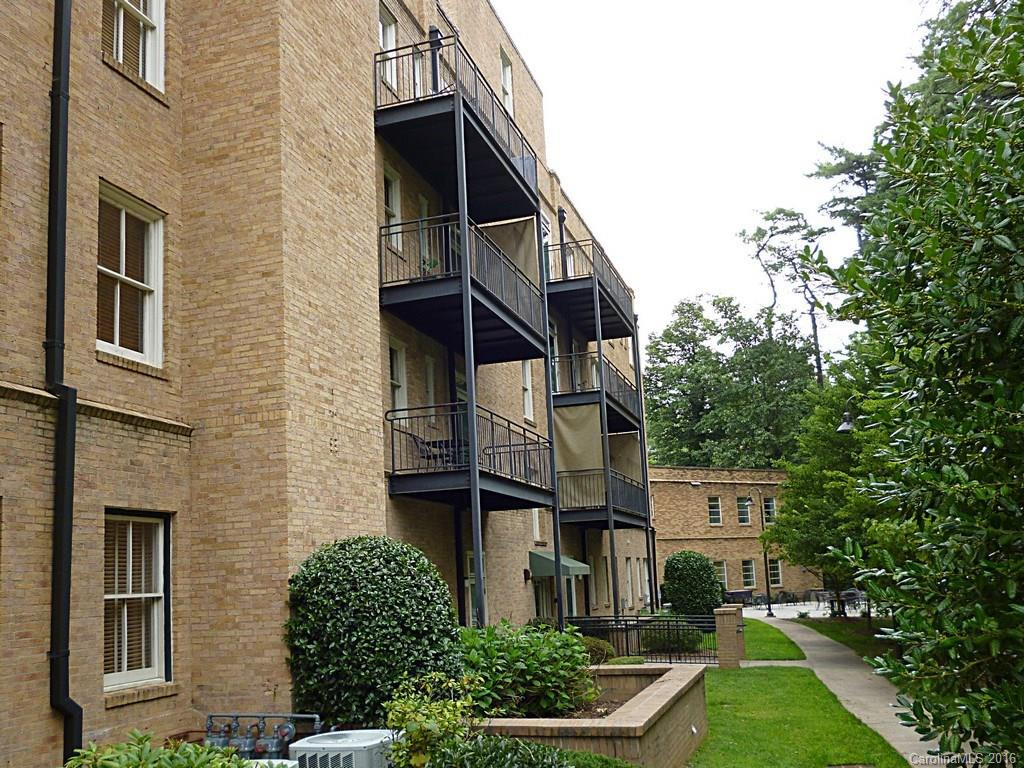8 Village Lane #301 - Photo 15