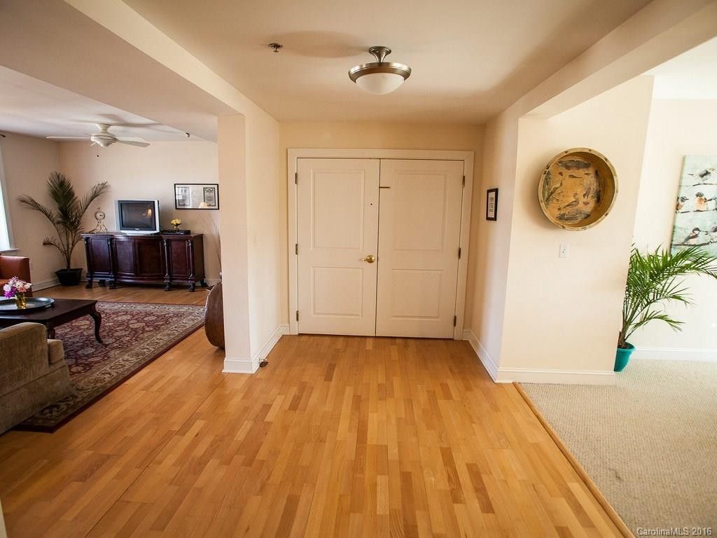8 Village Lane #301 - Photo 4