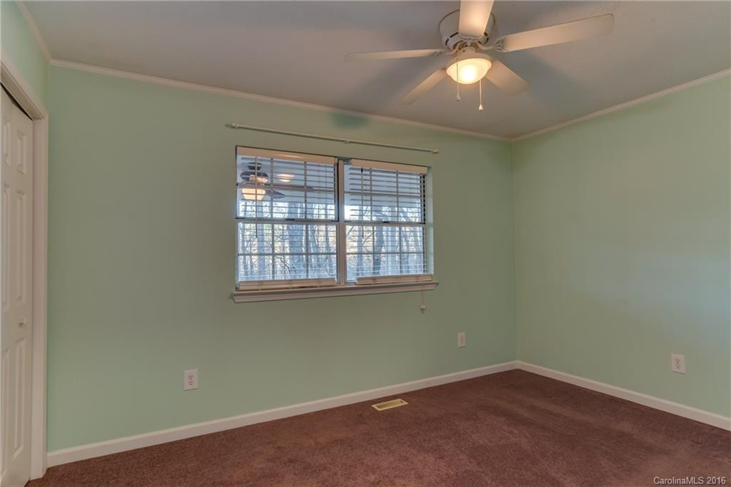 429 Hunters Glen Lane - Photo 11