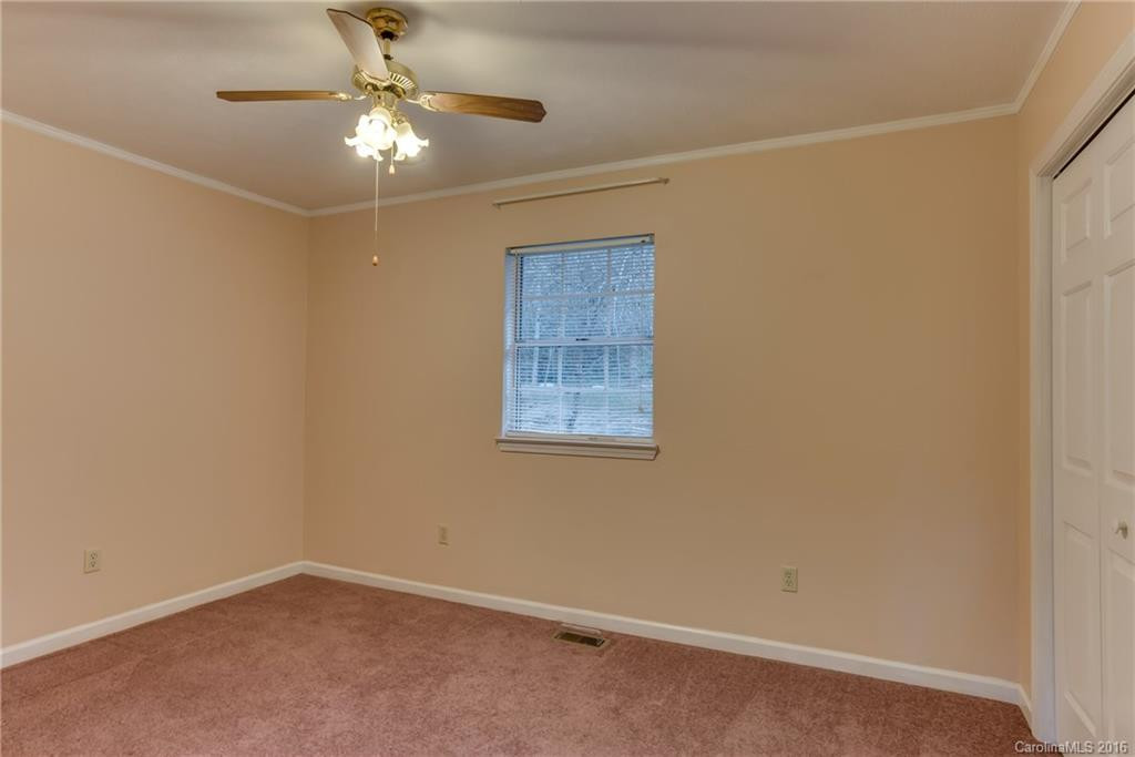 429 Hunters Glen Lane - Photo 9