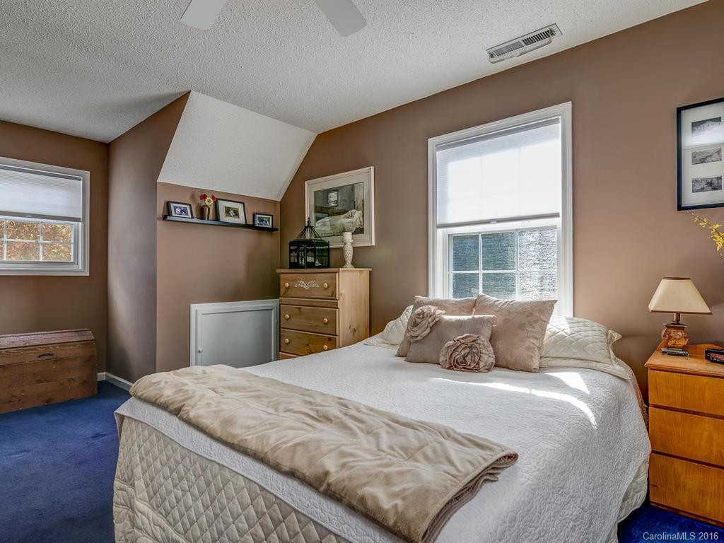 223 Ferguson Drive - Photo 14