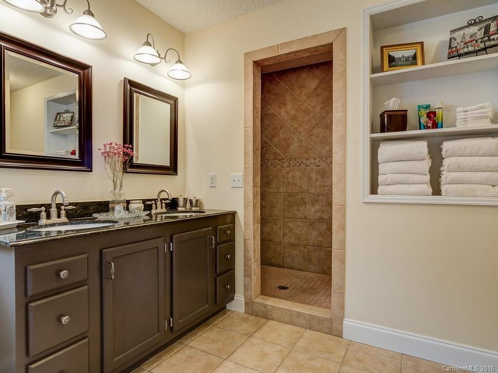 223 Ferguson Drive - Photo 19