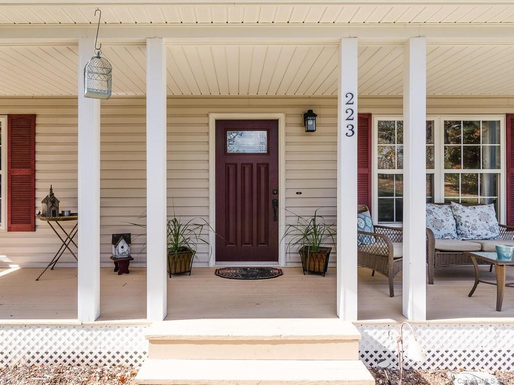 223 Ferguson Drive - Photo 4