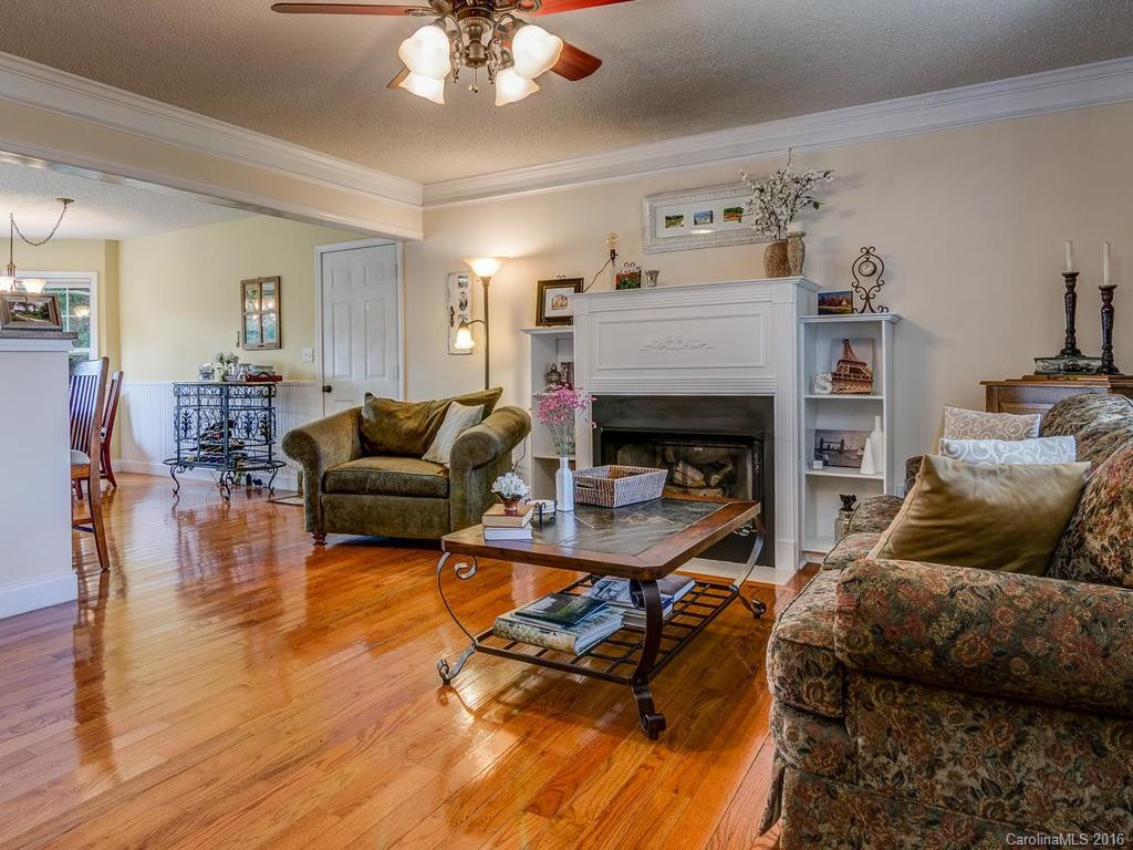 223 Ferguson Drive - Photo 7
