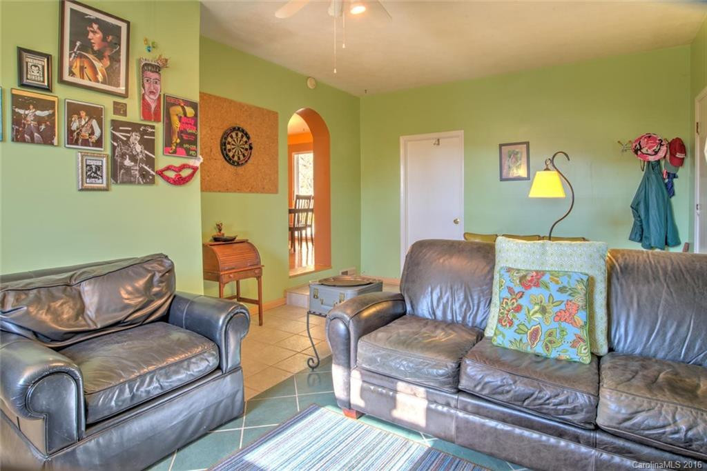 224 Lyndhurst Drive - Photo 13