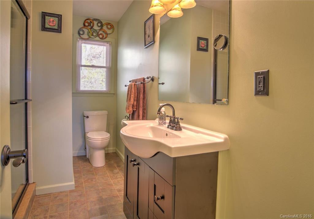 224 Lyndhurst Drive - Photo 17