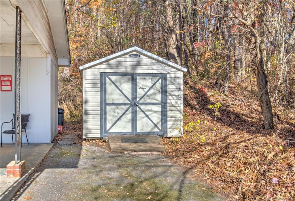 224 Lyndhurst Drive - Photo 24