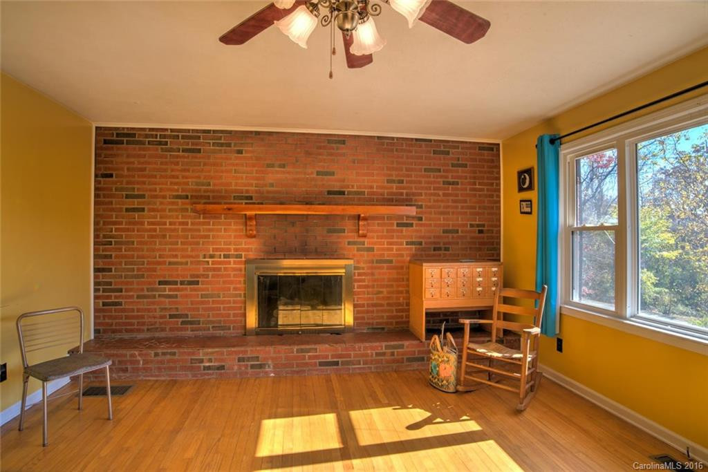 224 Lyndhurst Drive - Photo 7