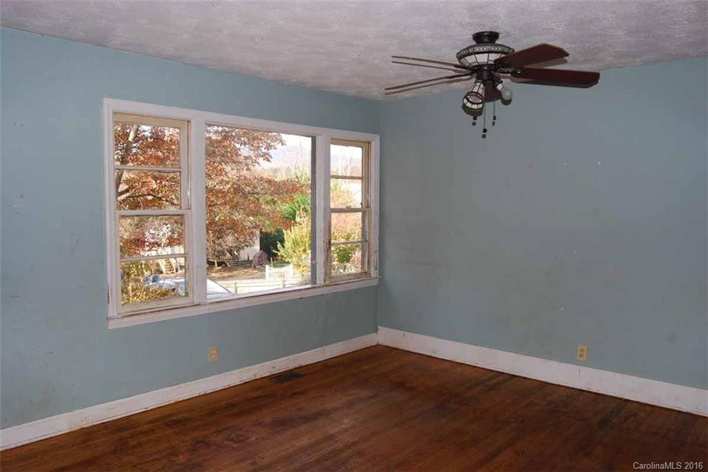 34 Hamilton Drive - Photo 5