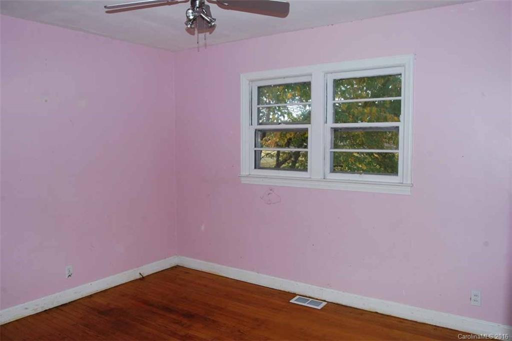34 Hamilton Drive - Photo 8