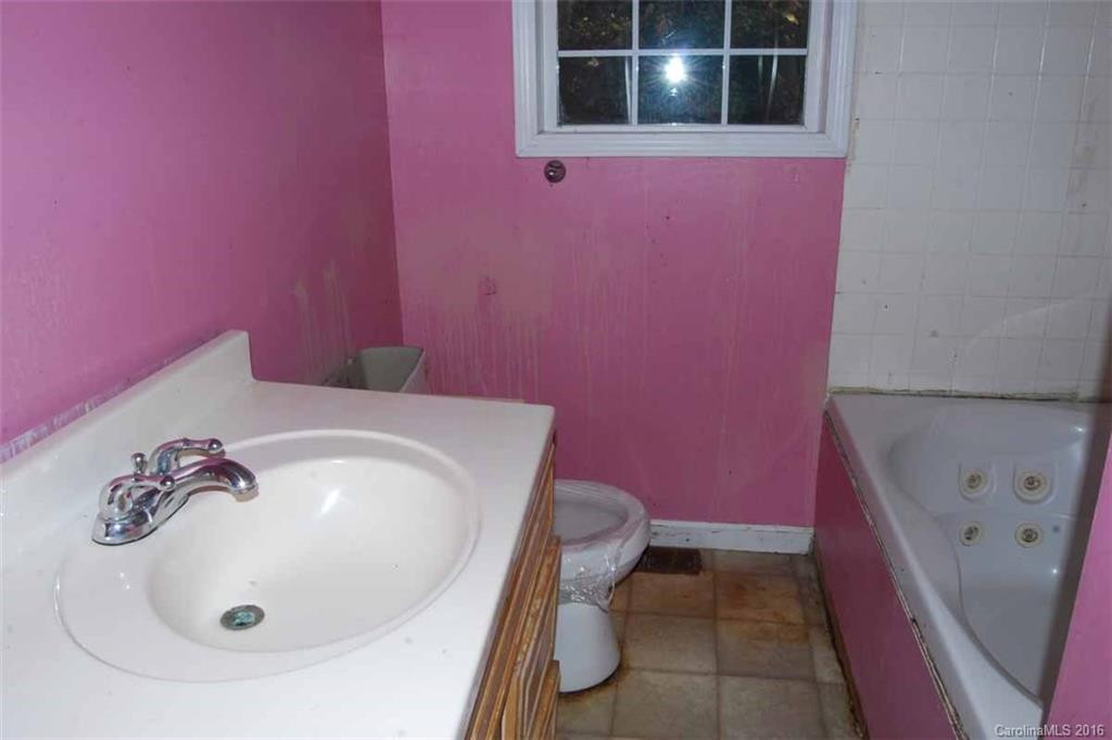 34 Hamilton Drive - Photo 9