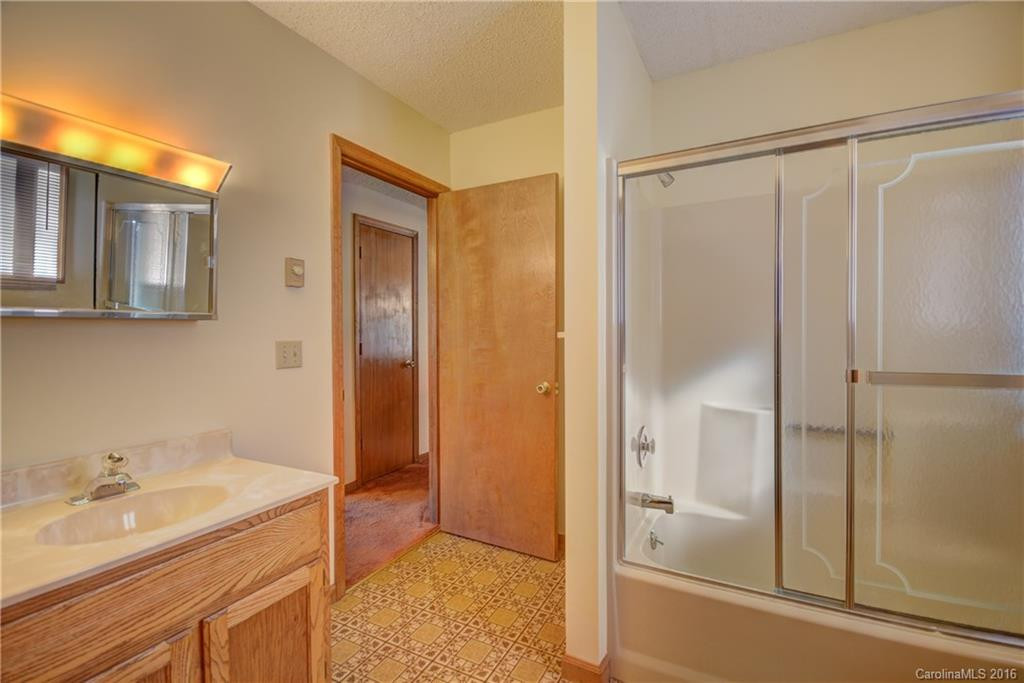 27 Gail Drive #9 - Photo 17