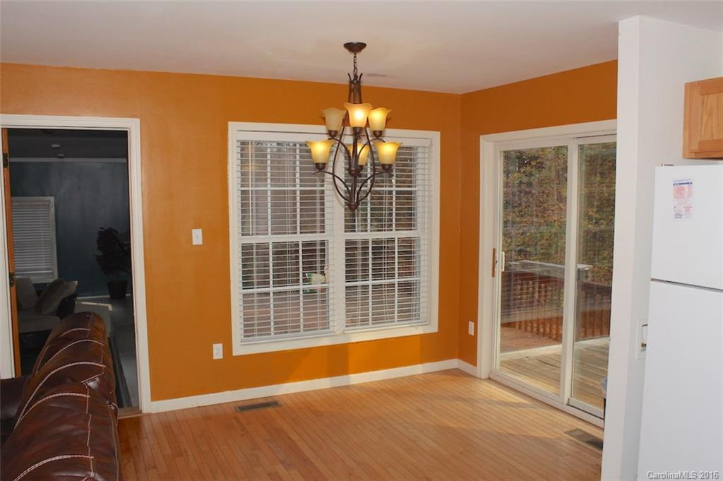 138 Hamilton Park - Photo 11