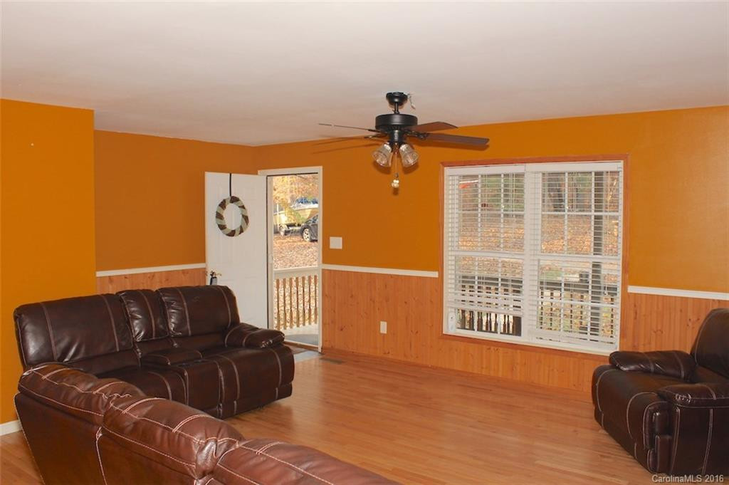 138 Hamilton Park - Photo 13