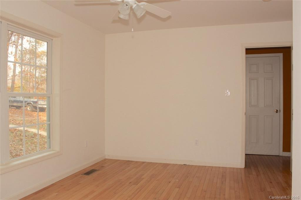 138 Hamilton Park - Photo 16