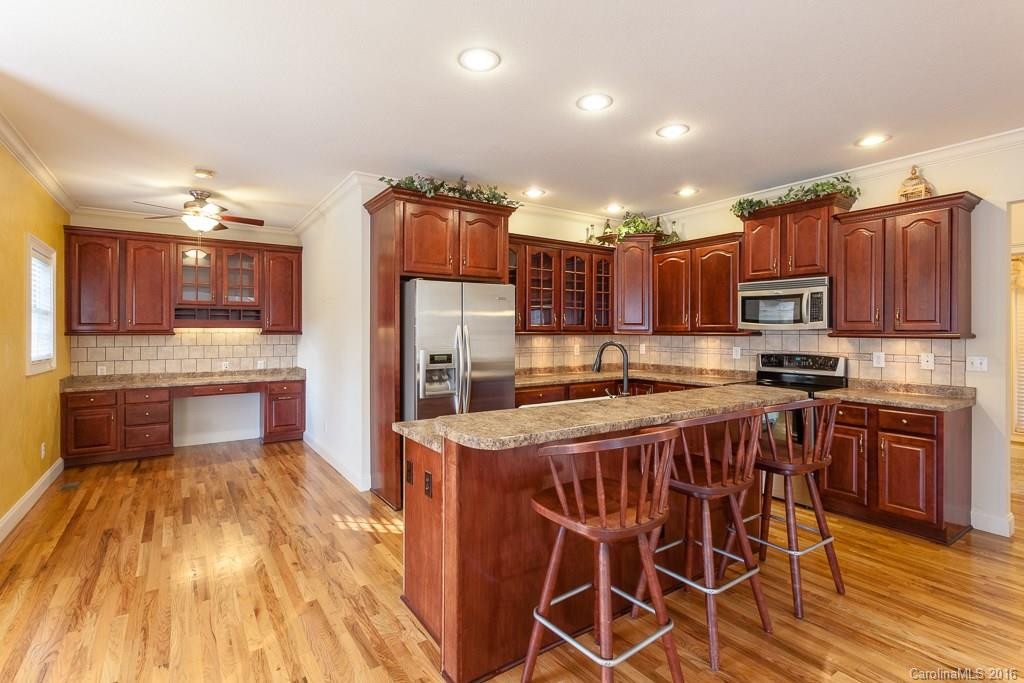 7 Helen Holcombe Way #37 - Photo 3