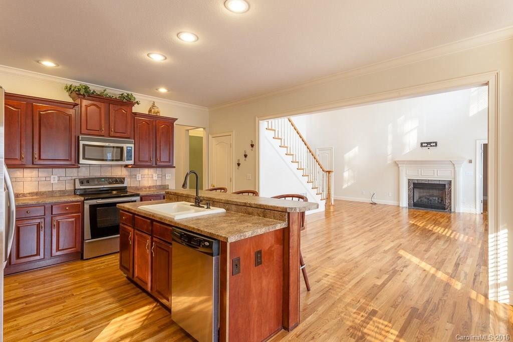 7 Helen Holcombe Way #37 - Photo 4