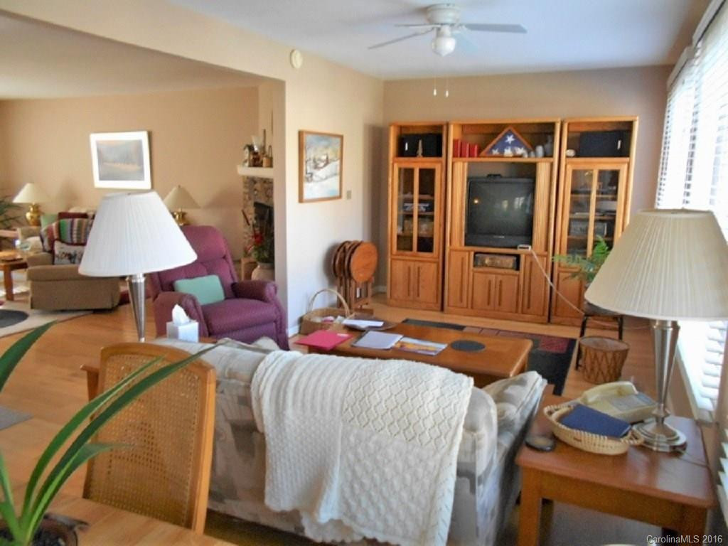 19 Woodsong Lane #101 - Photo 4