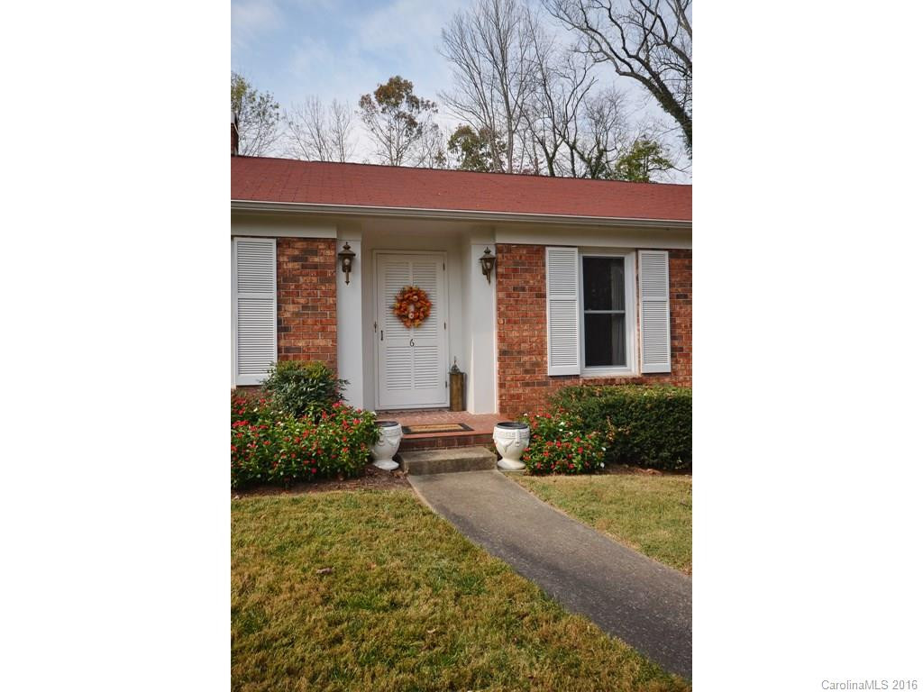 6 Crestwood Lane - Photo 2