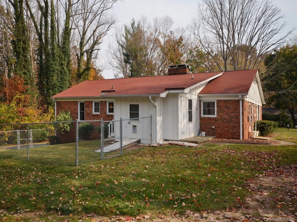 6 Crestwood Lane - Photo 18