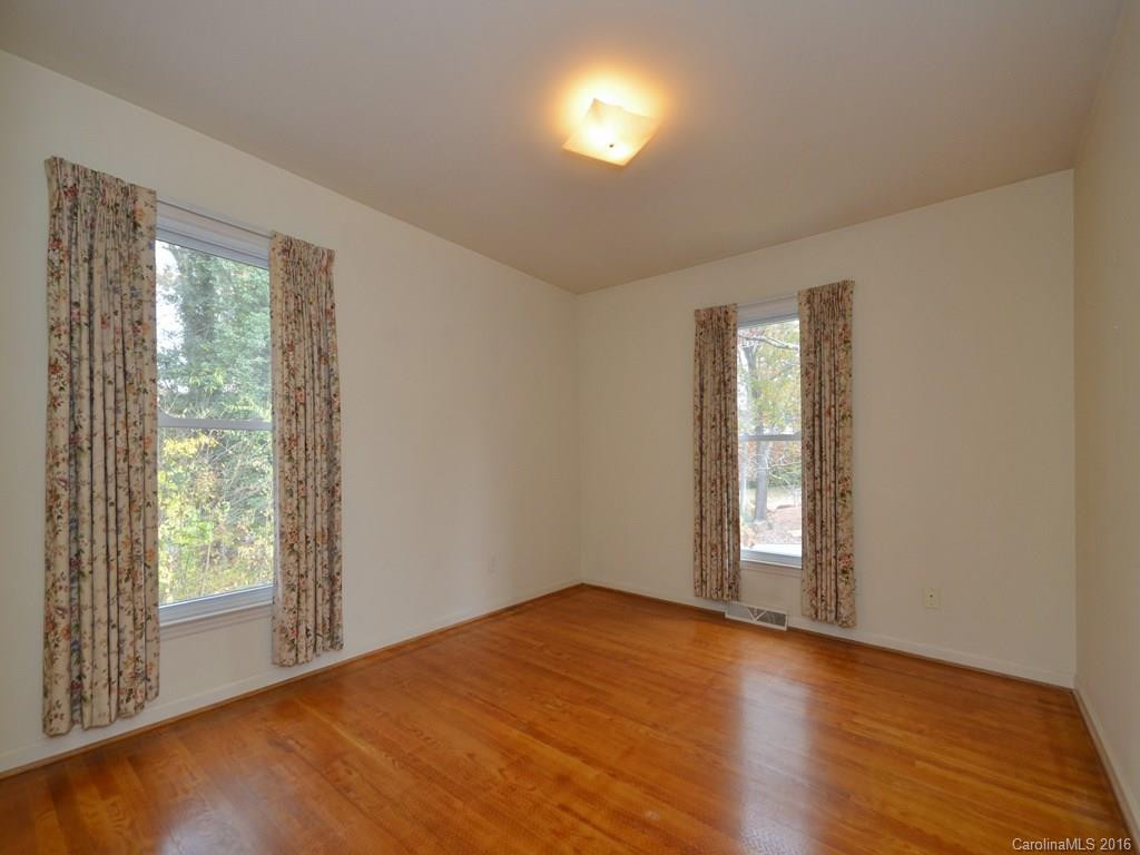 6 Crestwood Lane - Photo 9