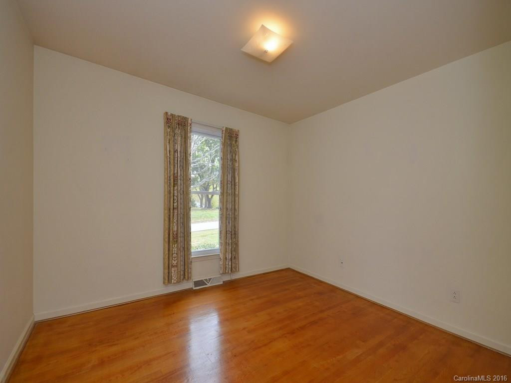6 Crestwood Lane - Photo 10