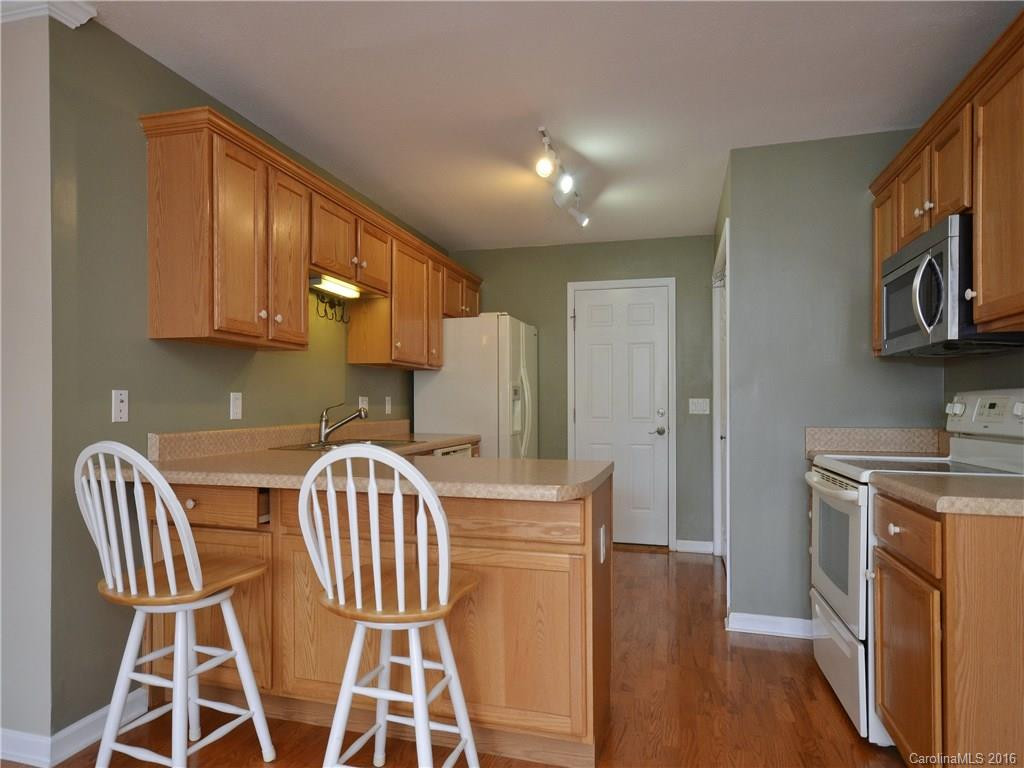 16 Kirby Road - Photo 5
