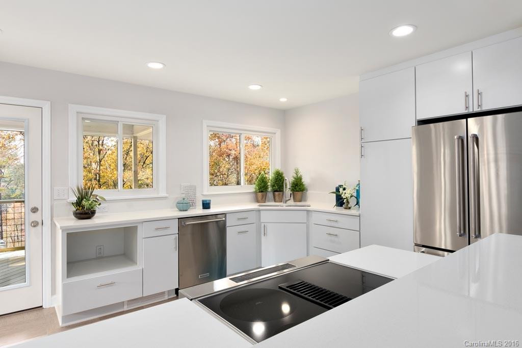 261 White Pine Drive - Photo 4