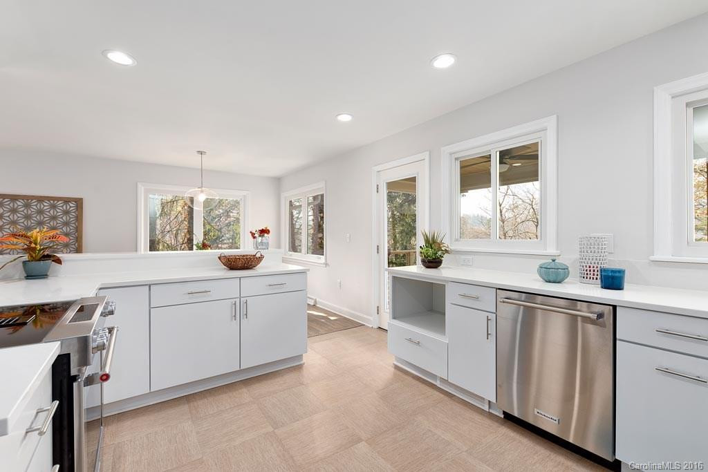 261 White Pine Drive - Photo 5