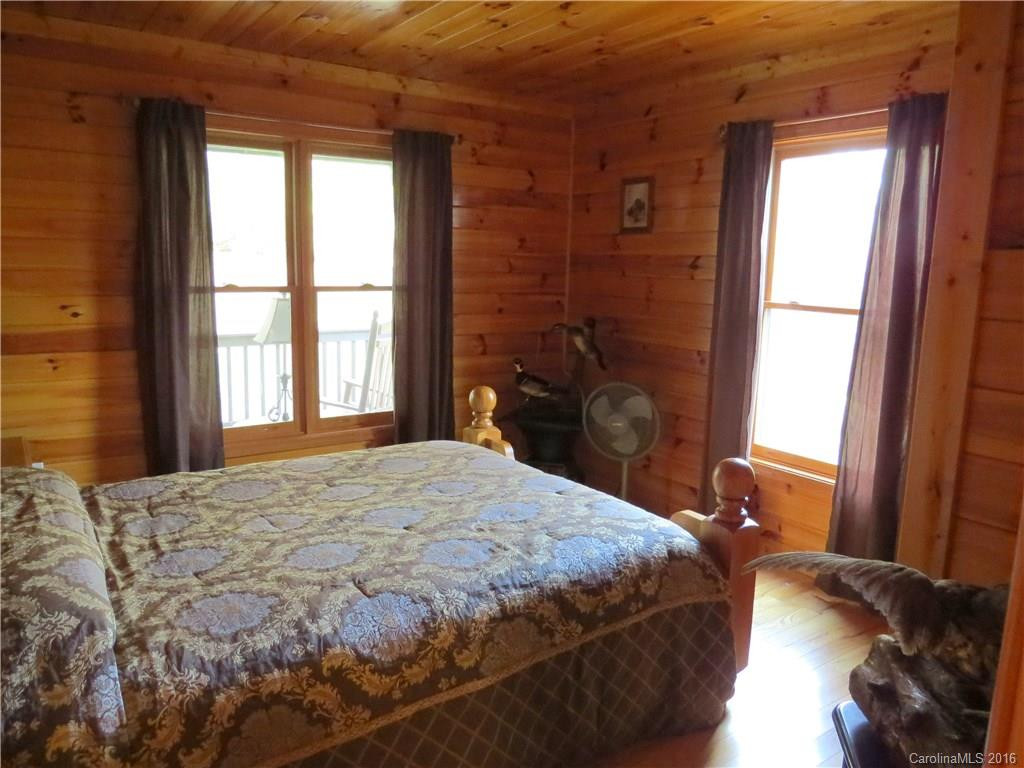 411 Weaver Creek Road - Photo 16