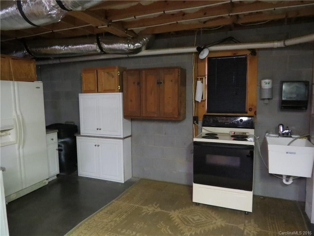 411 Weaver Creek Road - Photo 23